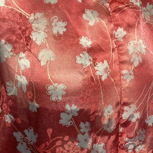 Lord and Taylor peach and white Japanese flower house coat size L - Picture 3 of 8